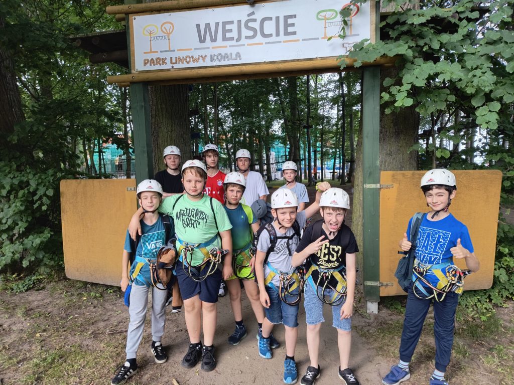 Kolonie w Darzlubiu 2026 - wyjście do parku linowego